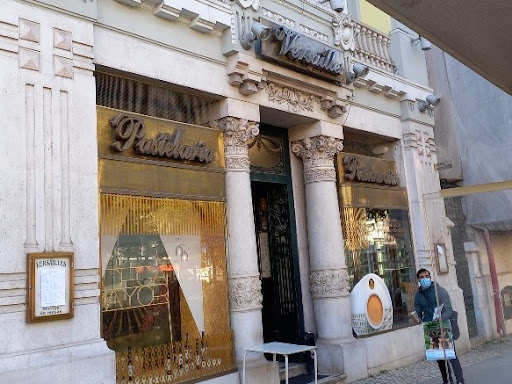 (Front of the pastry shop, Lisboa, ©Ianisse Menu)